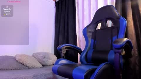 KLEO online show from October 18, 1:43 am