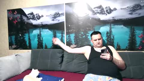 Kleosnow online show from April 25, 4:37 pm