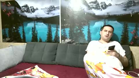 Kleosnow online show from April 1, 4:04 pm