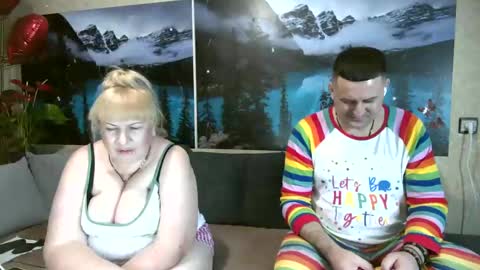 Snapshot of kleosnow chatting on February 24, 8:25 pm Kleosnow online show from February 24, 8:25 pm