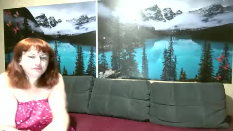 Kleosnow online show from December 5, 6:06 pm