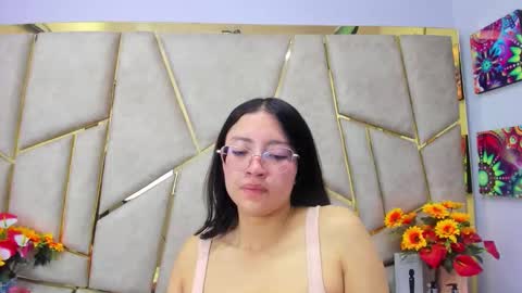 kloe online show from November 15, 4:36 am