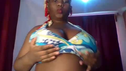 Snapshot of knight_nurse69 chatting on February 18, 12:39 pm knight_nurse69 online show from February 18, 12:39 pm