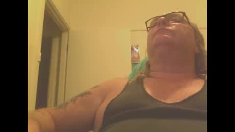 Snapshot of knobout chatting on February 11, 11:09 am knobout online show from February 11, 11:09 am