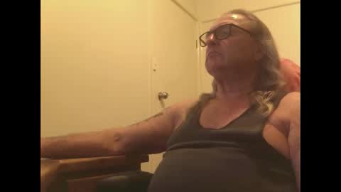 knobout online show from February 25, 10:41 am