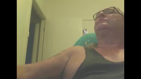 Snapshot of knobout chatting on February 23, 8:06 am knobout online show from February 23, 8:06 am