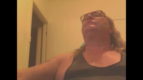 Snapshot of knobout chatting on March 2, 11:39 am knobout online show from March 2, 11:39 am