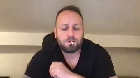 hugo online show from November 1, 2:01 am