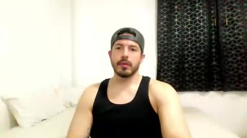 kolombianox online show from October 30, 6:36 am