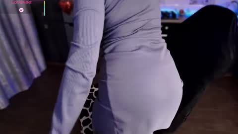 SexyCandyXXX online show from January 17, 8:28 pm