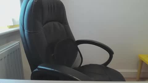 Cheeky pounder online show from June 8, 8:48 am