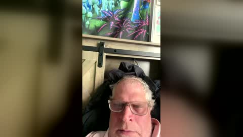 korysmith568 online show from May 3, 1:11 am