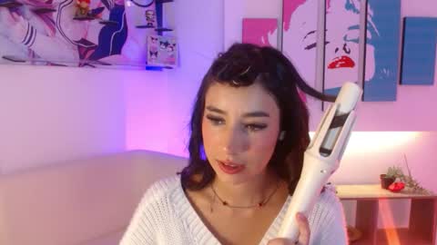 Elizabeth online show from March 10, 12:42 pm