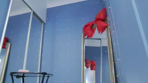 kriskras__ online show from July 3, 7:24 am