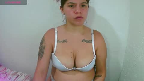 krissone online show from January 13, 10:17 pm