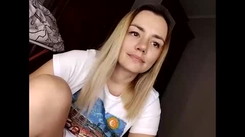 Snapshot of krisssexi chatting on September 20, 6:11 pm KrissSexi online show from September 20, 6:11 pm