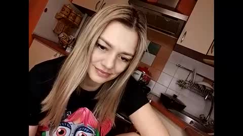 Snapshot of krisssexi chatting on February 18, 8:14 pm KrissSexi online show from February 18, 8:14 pm