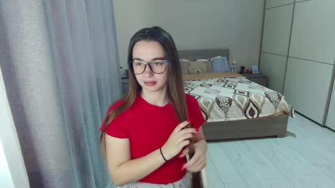 twitter    Annemarye 23 online show from April 28, 5:34 am