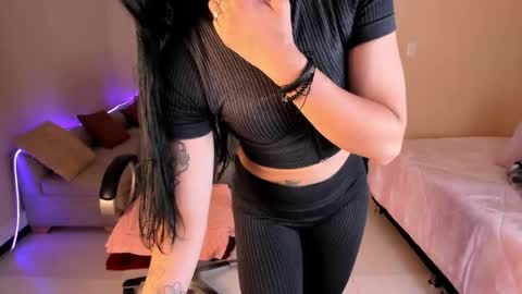 Sophia online show from May 1, 9:09 pm