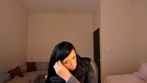 Sophia online show from June 16, 7:18 pm