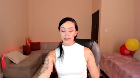 Sophia online show from June 26, 7:52 pm