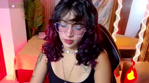 kristen_tay online show from June 30, 2:44 am