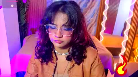 kristen_tay online show from July 3, 5:12 am