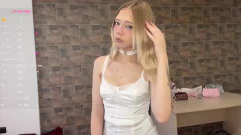 Alisa online show from June 20, 4:24 pm