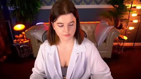 kristifoxy online show from June 15, 12:30 pm