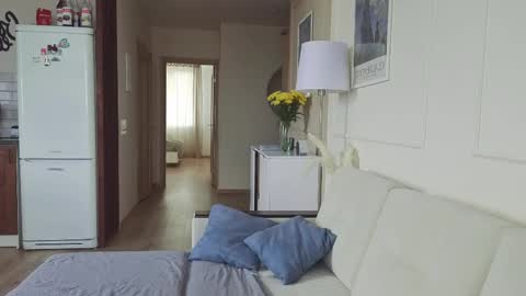 Kristi online show from April 25, 5:53 am