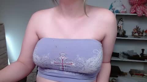 Krystal Syx online show from July 7, 1:37 pm