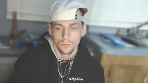 krytiar1992 online show from February 23, 9:00 am