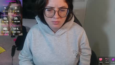 kryystaladams online show from April 4, 11:17 am