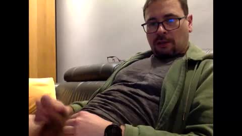 Snapshot of krzysztof1977 chatting on December 24, 10:28 pm krzysztof1977 online show from December 24, 10:28 pm