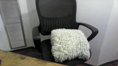 kunal7034 online show from April 16, 2:33 am