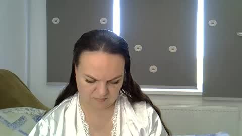 kurkuma_ online show from May 5, 1:50 pm