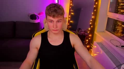 kurt_hanssen online show from April 30, 8:57 pm