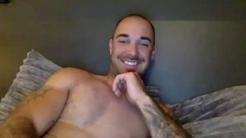 kylealyssa97 online show from October 31, 2:45 am