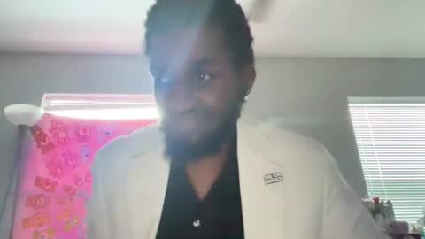 kyleandlydia online show from December 15, 9:55 pm