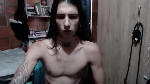 kyleer77 online show from February 15, 8:07 pm