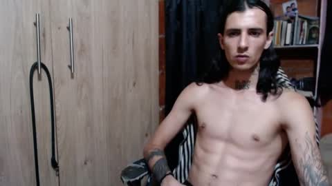 kyleer77 online show from October 16, 1:16 am