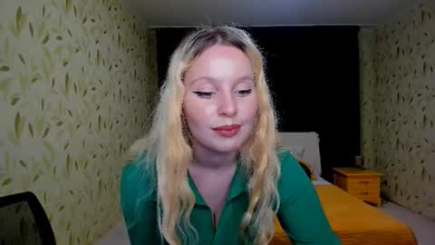 Kyley online show from October 28, 7:15 pm