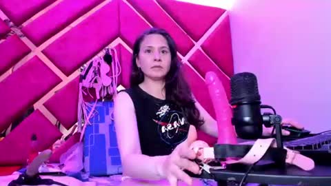 kylie_bloom online show from July 26, 2:31 am