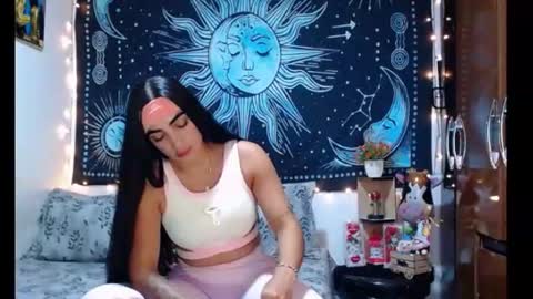 kylie online show from July 31, 11:28 pm