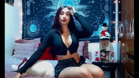 kylie online show from January 5, 8:23 pm