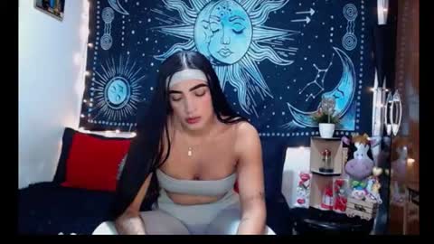 kylie online show from August 4, 7:21 pm