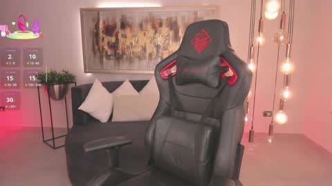  Kylie  online show from September 20, 5:05 pm