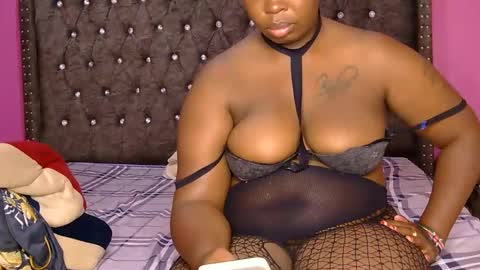 kylie online show from November 3, 3:02 pm