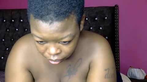 kylie online show from November 27, 6:43 am