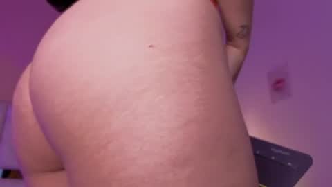  Kylie  online show from June 17, 11:48 am